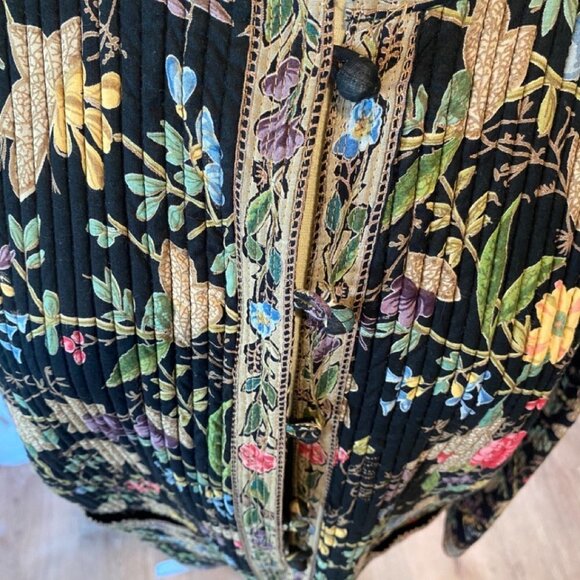 Vintage Quilted Reversible Jacket Black with Floral and Black and White M #005 - Picture 8 of 13